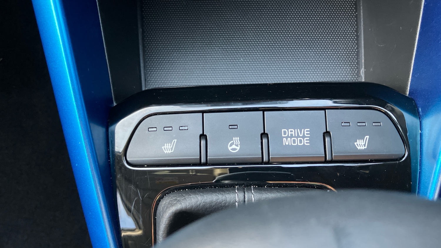 Used Kia Stonic 2025 for sale - 76918125: Photo 28