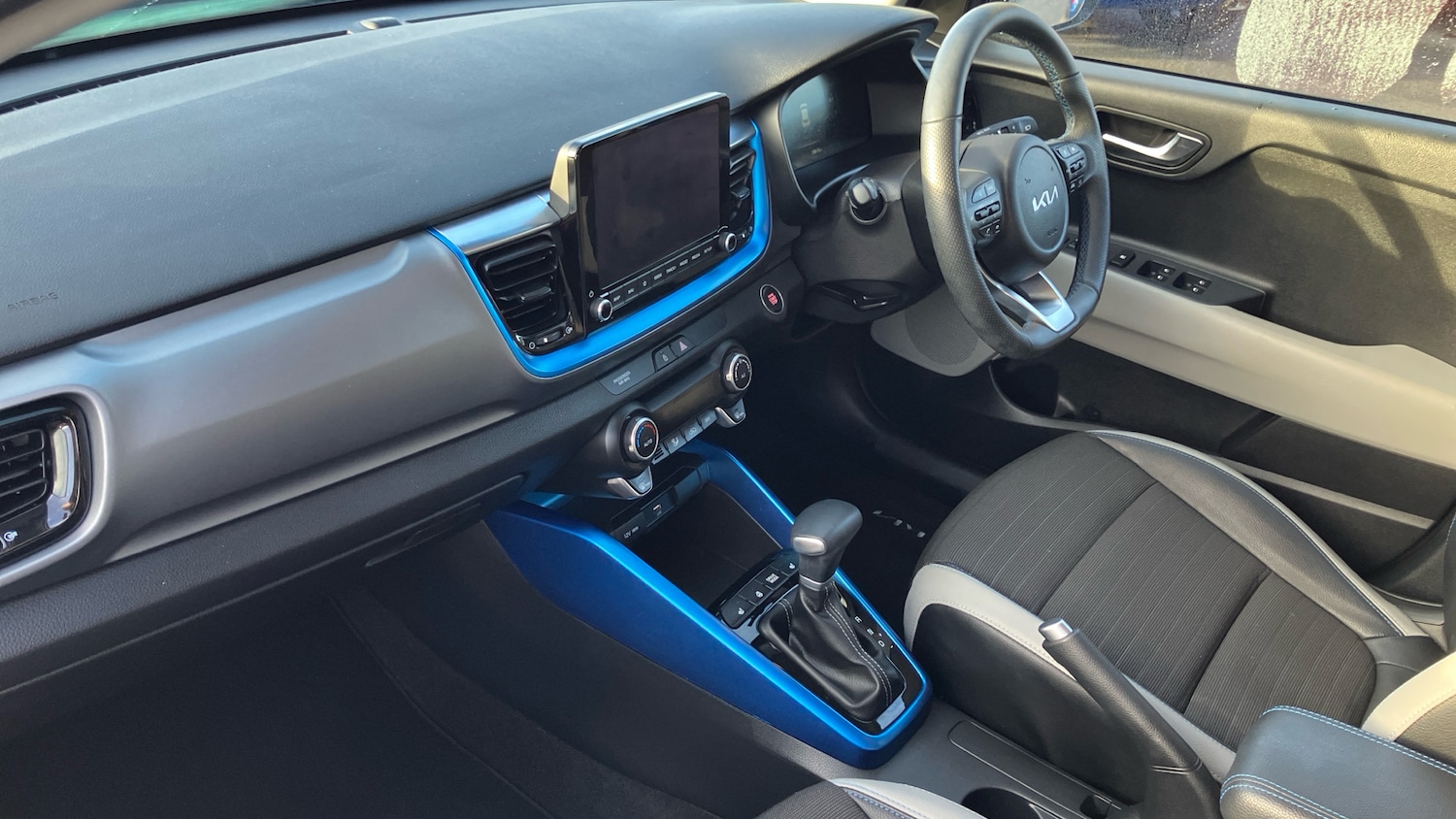 Used Kia Stonic 2025 for sale - 76918125: Photo 9