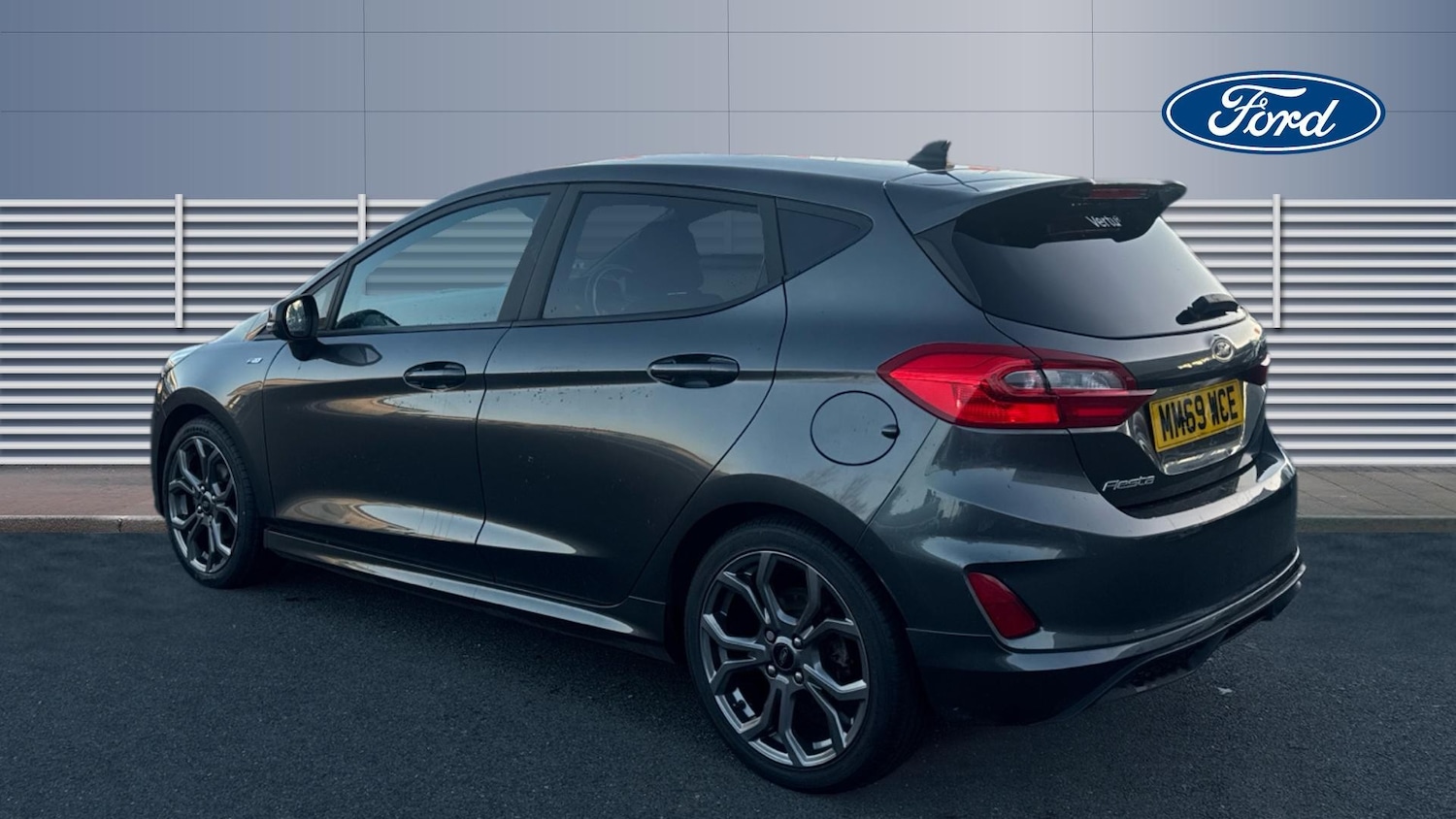 Used Ford Fiesta 2019 for sale - 76611513: Photo 2