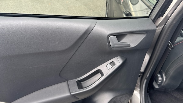 Used Ford Puma 2020 for sale - 76196396: Photo 40