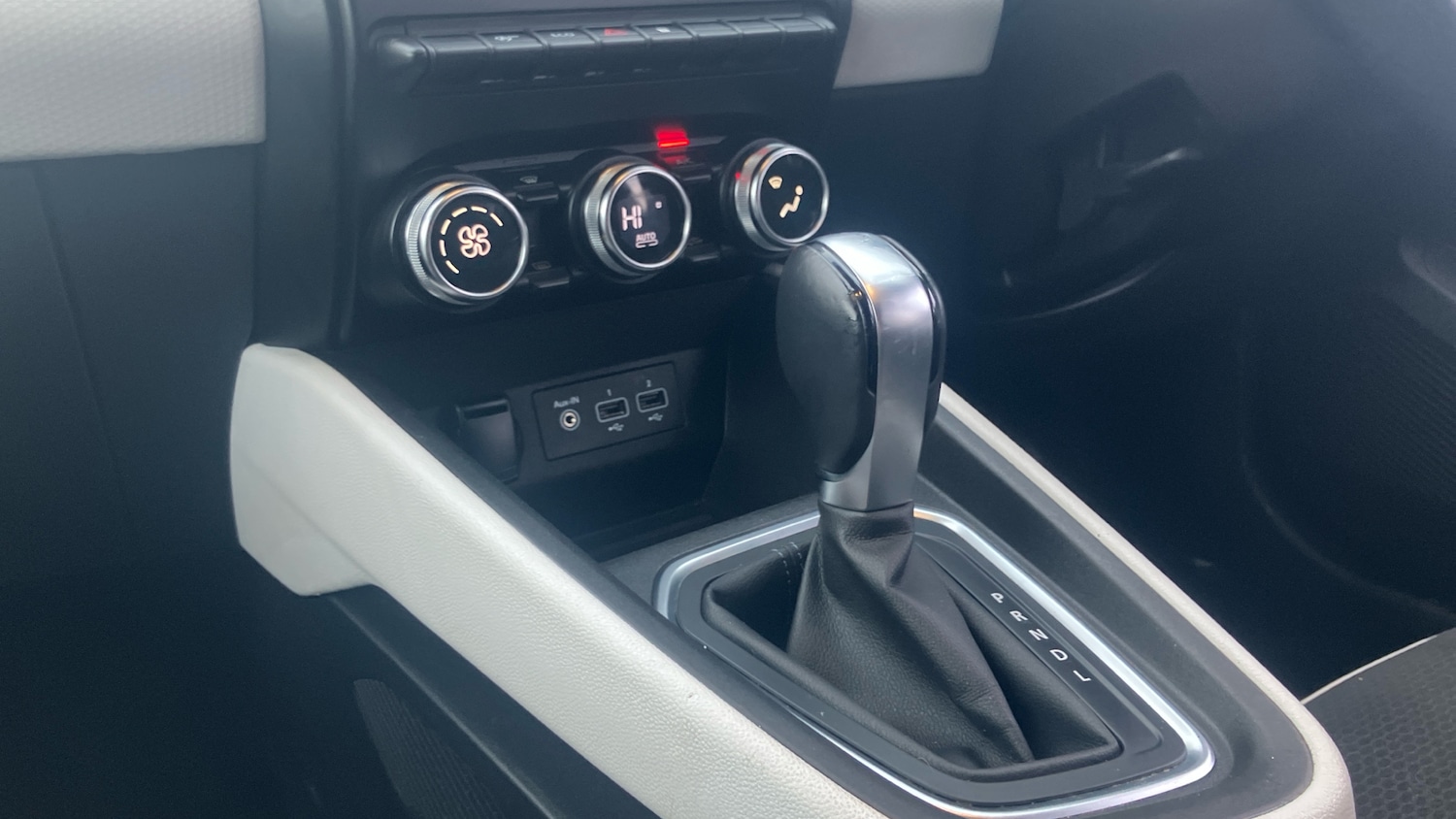 Used Renault Clio 2021 for sale - 77282917: Photo 13