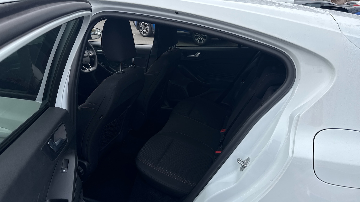 Used Ford Focus 2023 for sale - 76508074: Photo 16