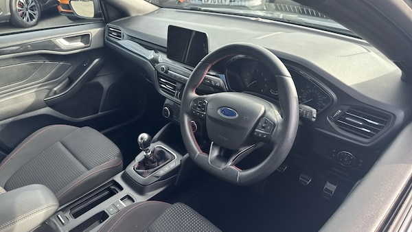 Used Ford Focus 2020 for sale - 76205402: Photo 11