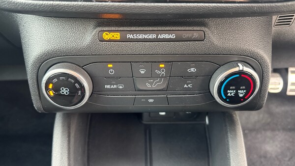 Used Ford Focus 2020 for sale - 76205402: Photo 31