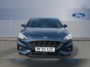 Used Ford Focus 2020 for sale - 76205402: Photo 3