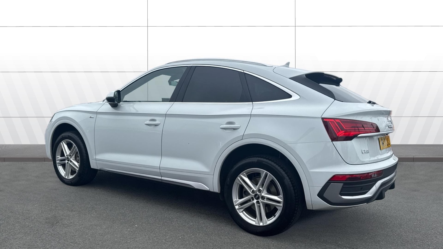 Used Audi Q5 2021 for sale - 76265297: Photo 2