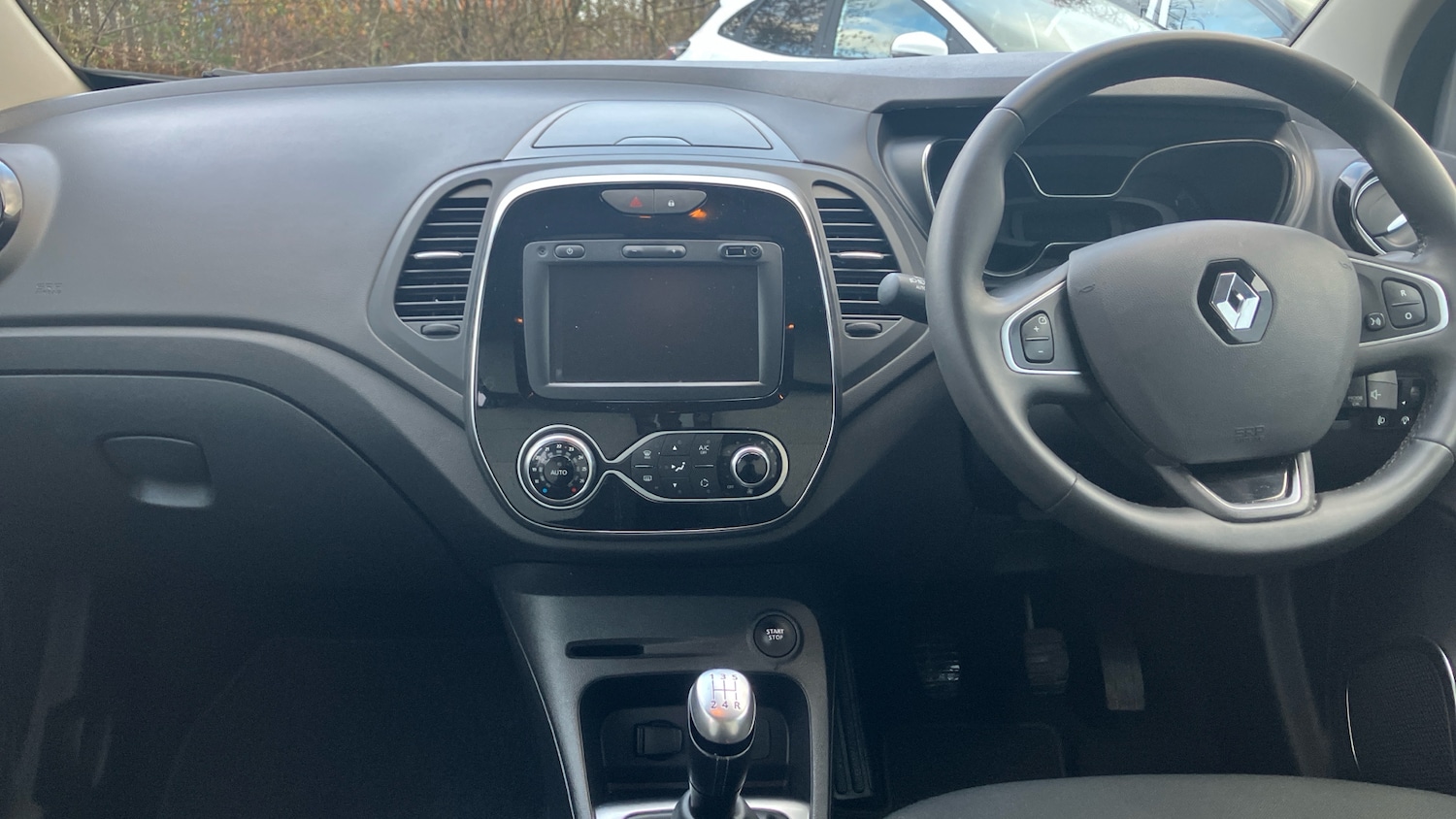 Used Renault Captur 2019 for sale - 76903829: Photo 10