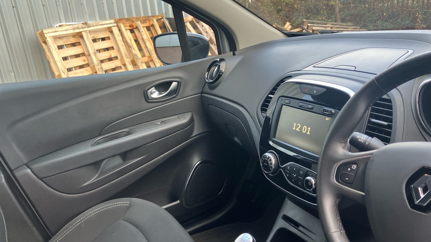 Used Renault Captur 2019 for sale - 76903829: Photo 14