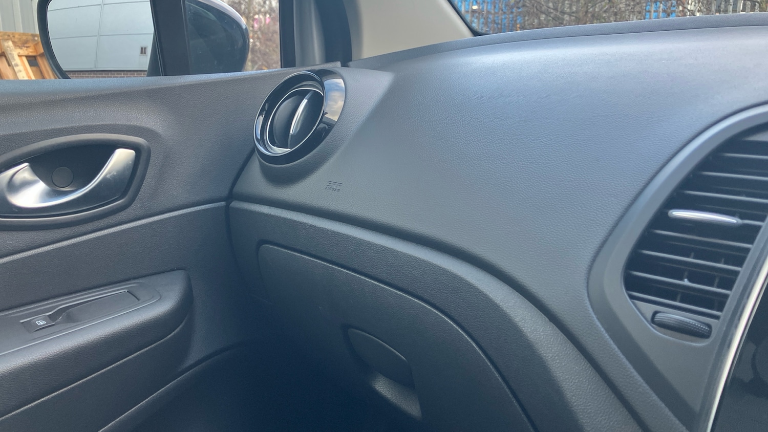 Used Renault Captur 2019 for sale - 76903829: Photo 24