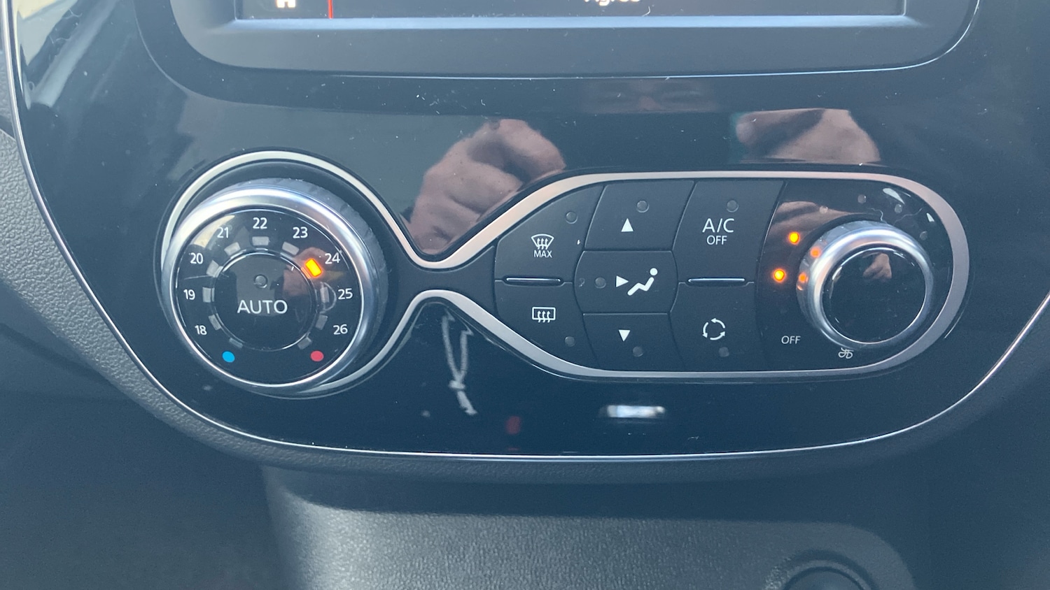 Used Renault Captur 2019 for sale - 76903829: Photo 26