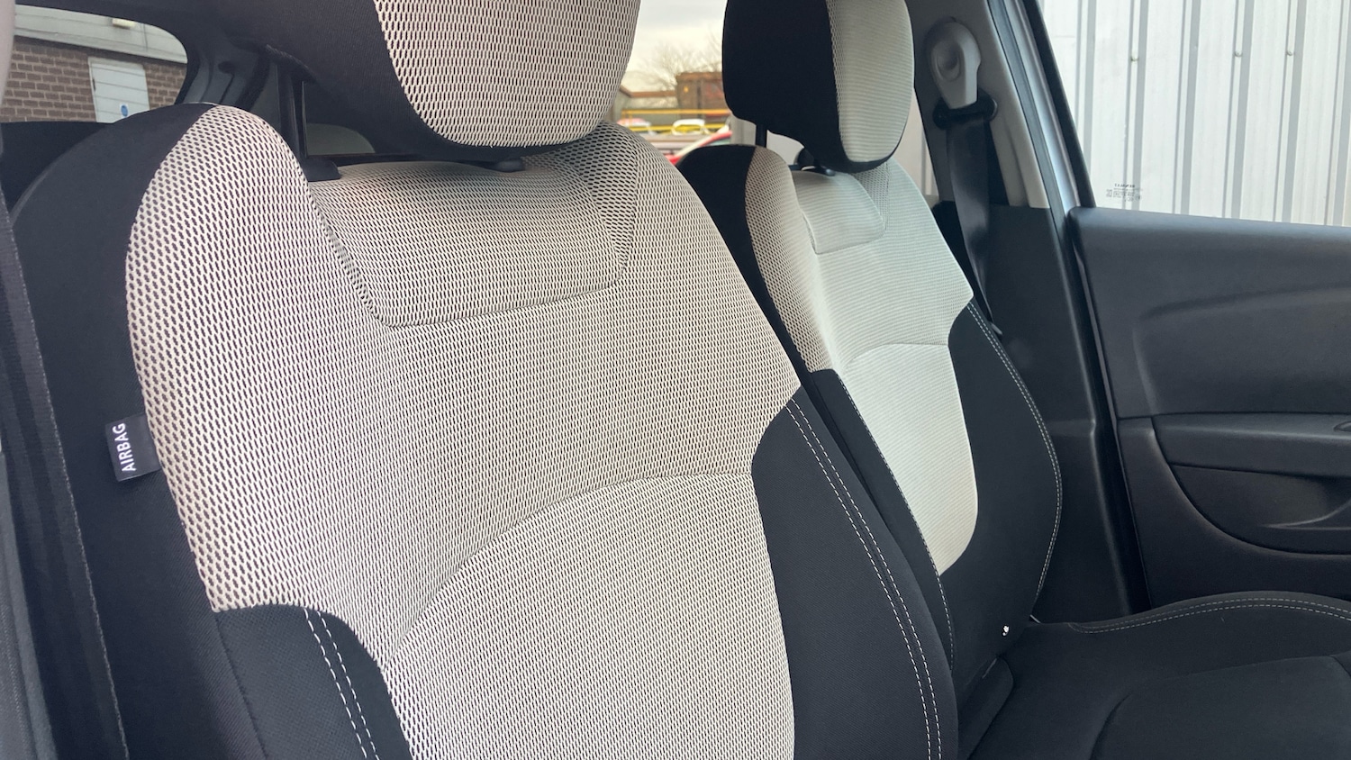 Used Renault Captur 2019 for sale - 76903829: Photo 30