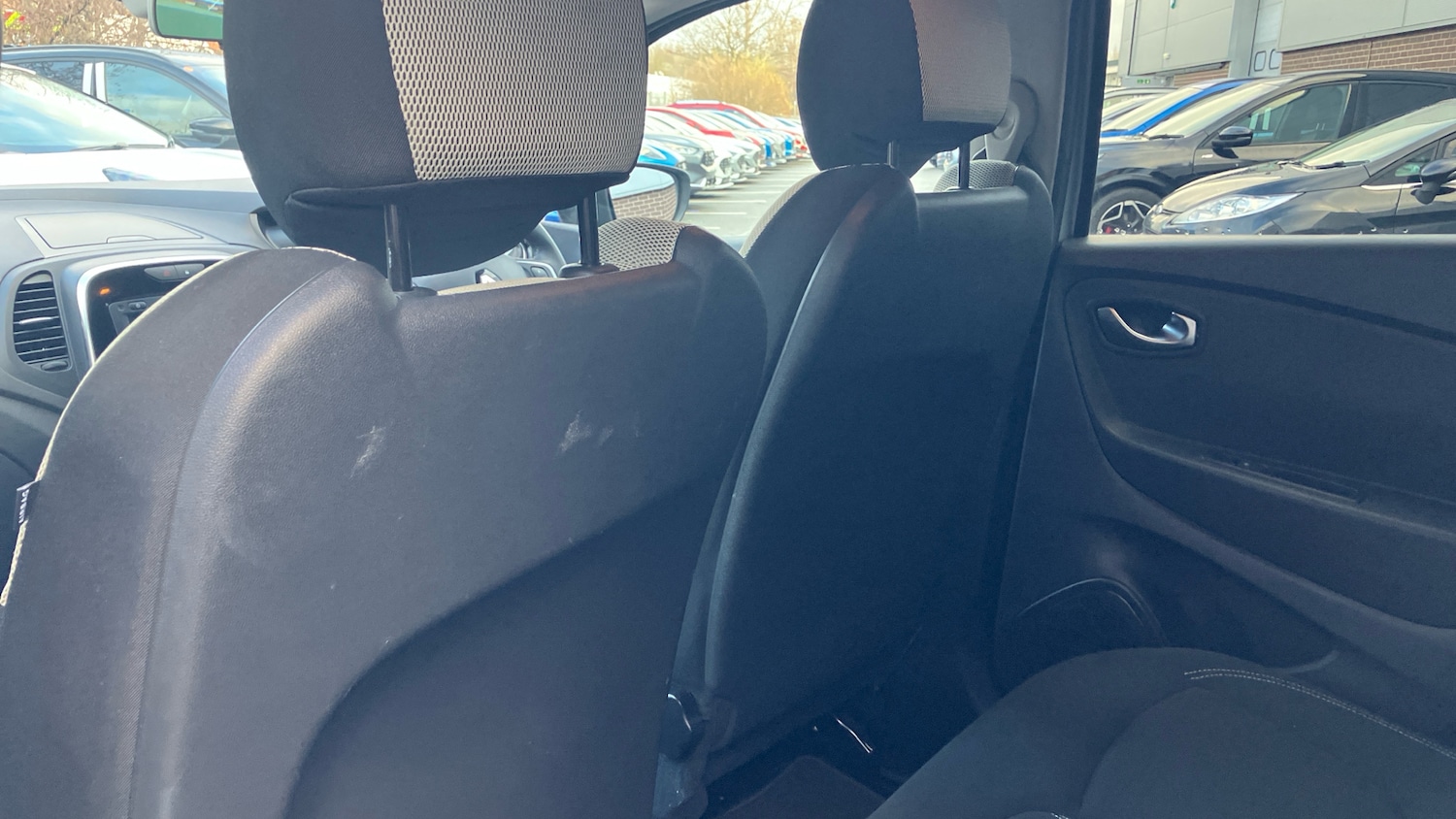 Used Renault Captur 2019 for sale - 76903829: Photo 36