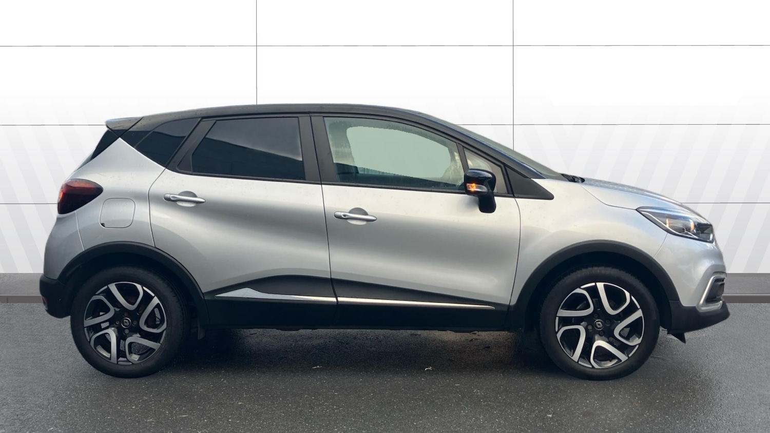 Used Renault Captur 2019 for sale - 76903829: Photo 5