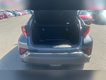 Used Toyota C-HR 2022 for sale - 79205162: Photo