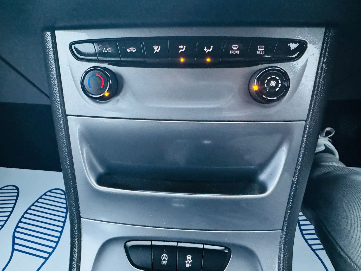 Used Vauxhall Astra 2017 for sale - 77802695: Photo 41