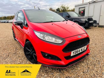 Used Ford Fiesta 2015 for sale - 79832121: Photo