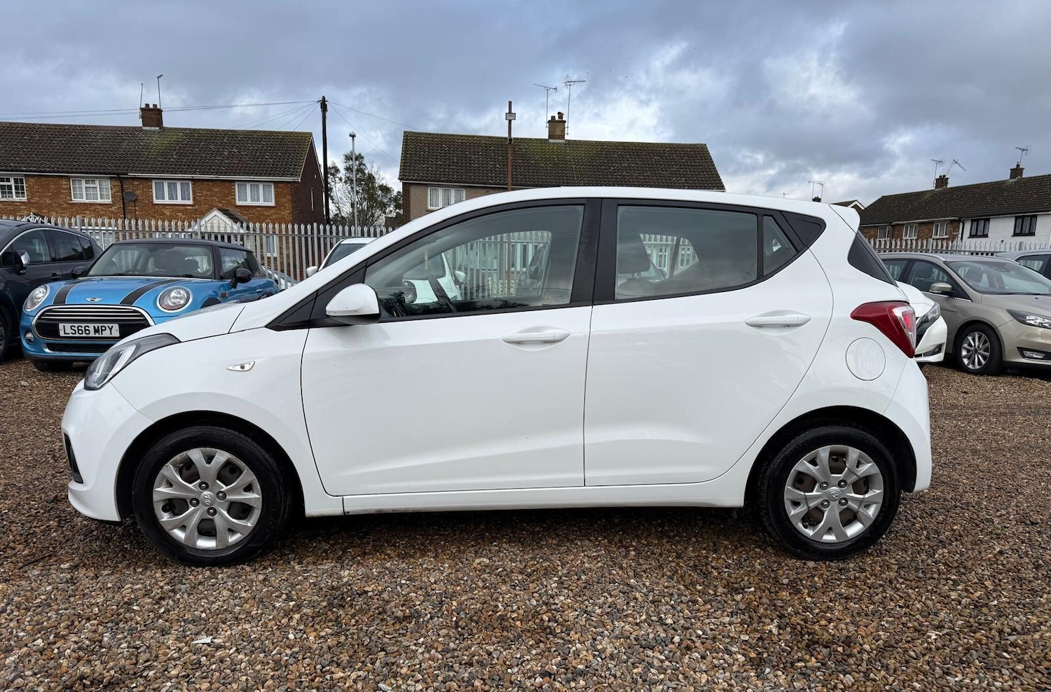 Used Hyundai i10 2016 for sale - 77802488: Photo 22