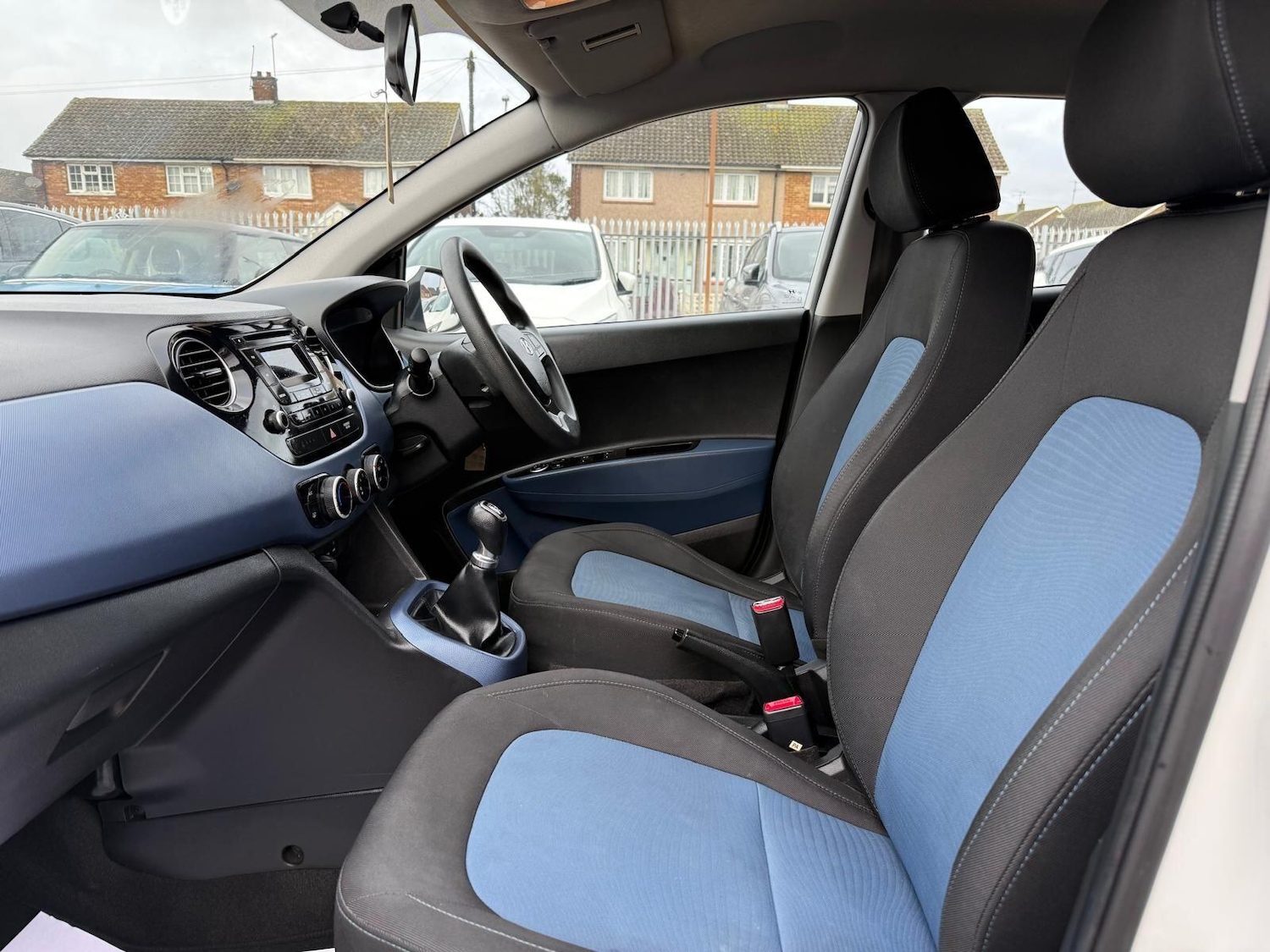 Used Hyundai i10 2016 for sale - 77802488: Photo 51