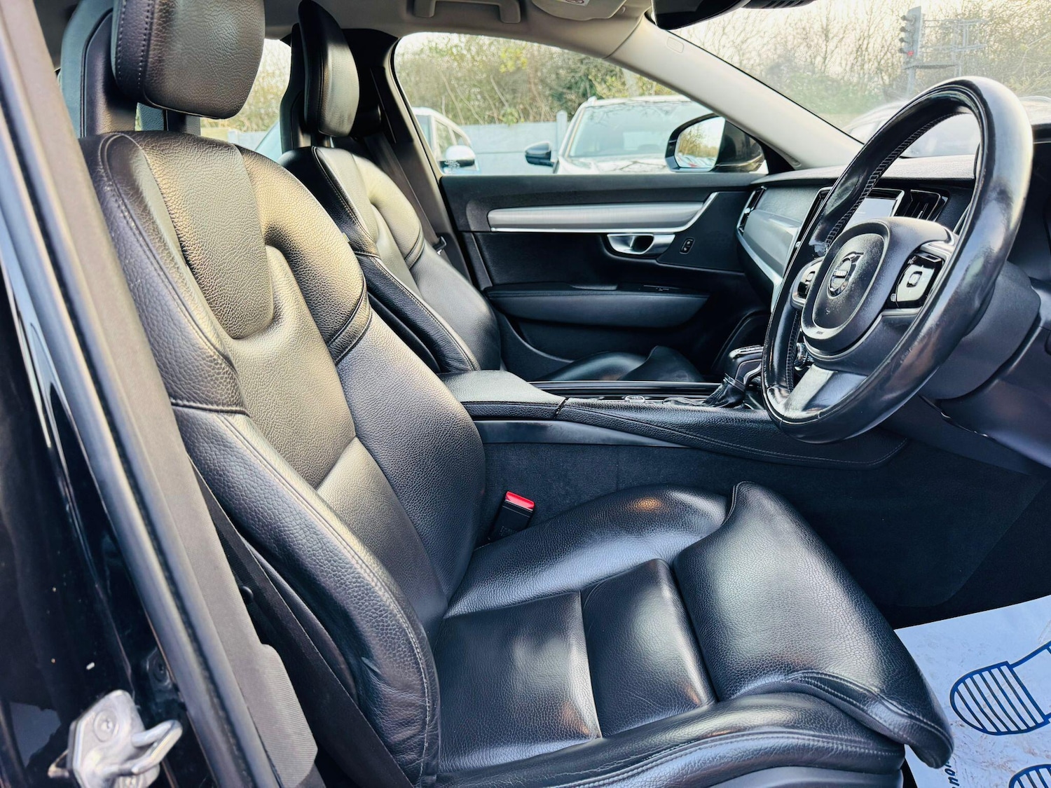 Used Volvo S90 2018 for sale - 77872052: Photo 31