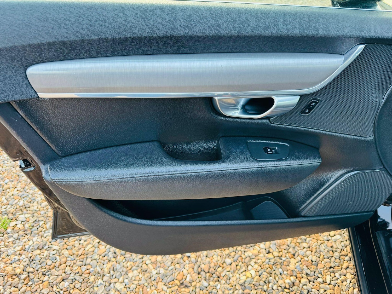 Used Volvo S90 2018 for sale - 77872052: Photo 41