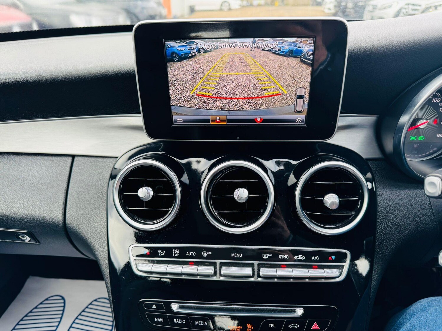 Used Mercedes-Benz C Class 2017 for sale - 77872060: Photo 47