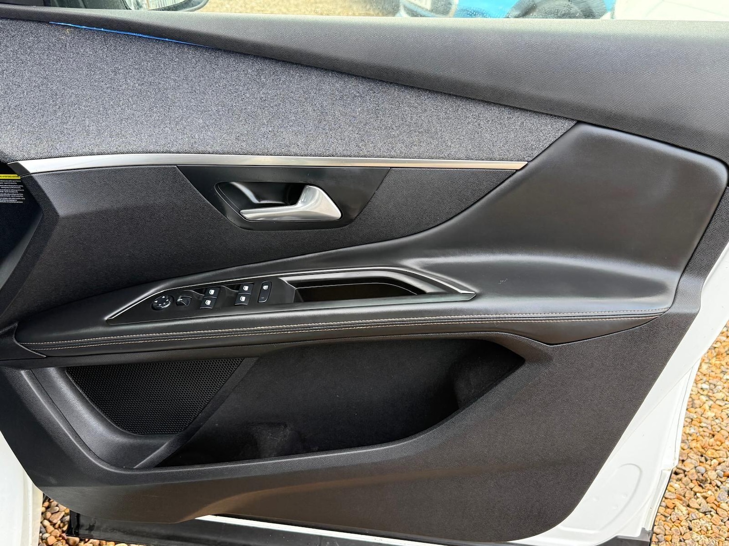 Used Peugeot 3008 2017 for sale - 78033991: Photo 37