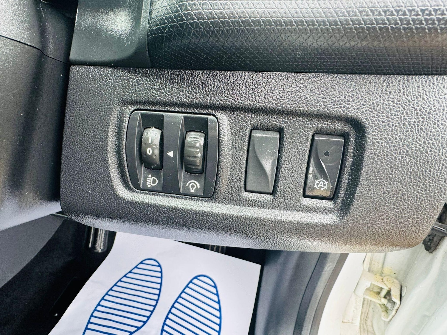 Used Renault Clio 2016 for sale - 77802487: Photo 40