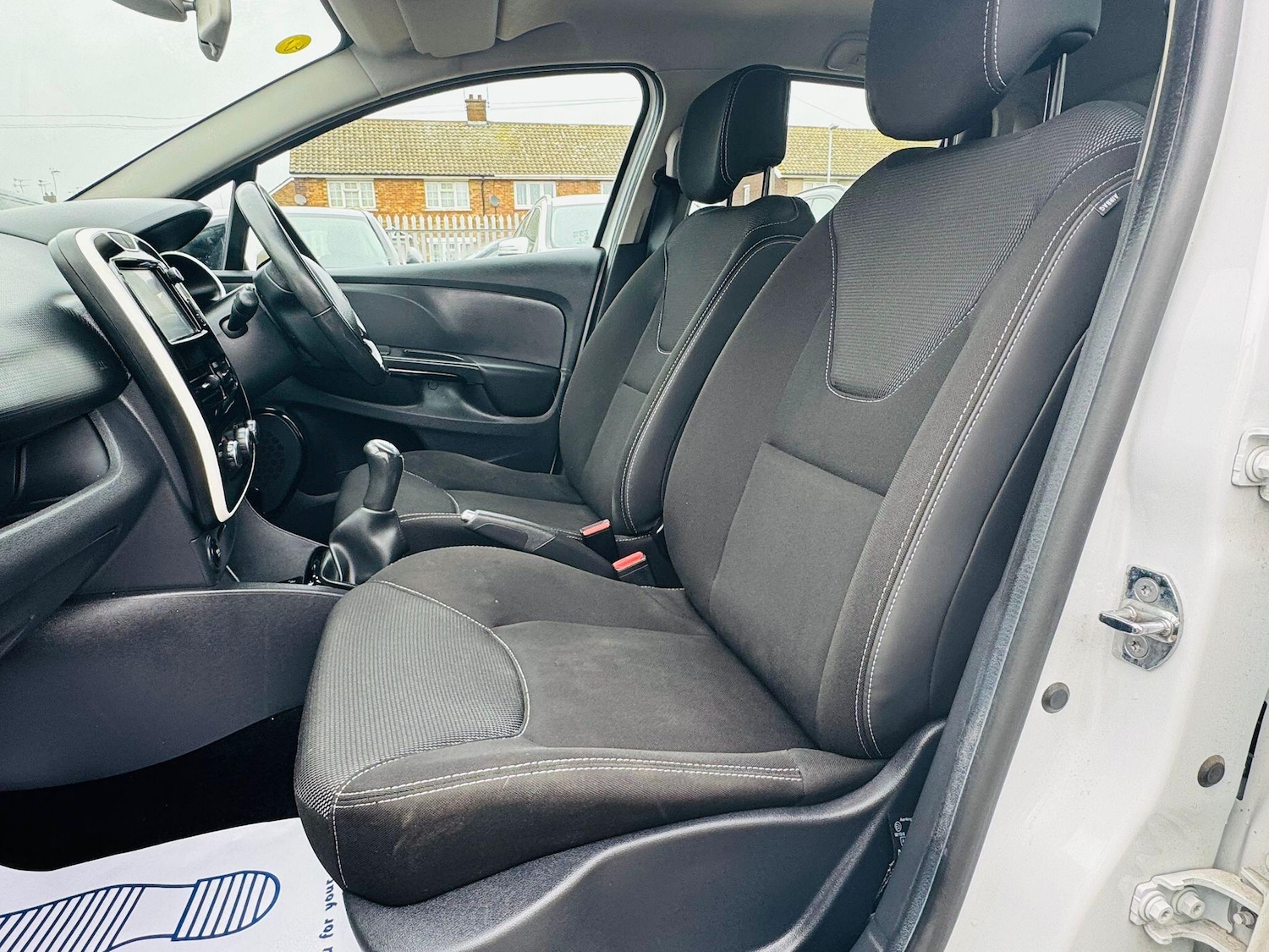 Used Renault Clio 2016 for sale - 77802487: Photo 51