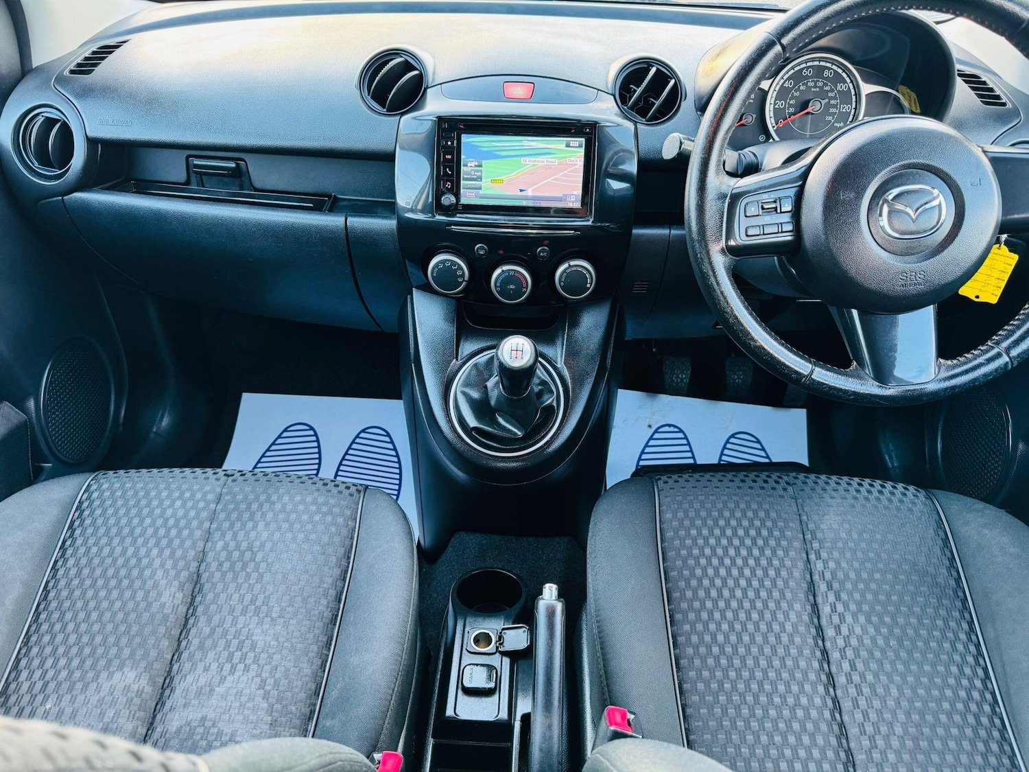 Used Mazda Mazda2 2014 for sale - 78100593: Photo 25