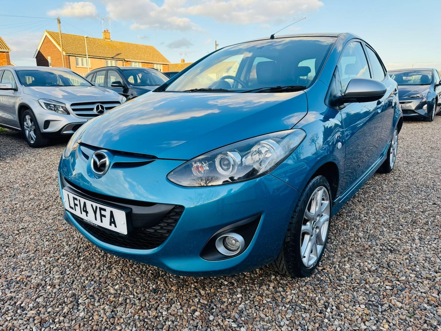 Used Mazda Mazda2 2014 for sale - 78100593: Photo 3