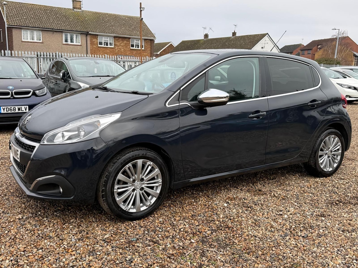 Used Peugeot 208 2017 for sale - 77872056: Photo 3
