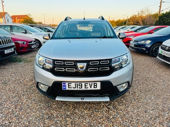 Used Dacia Sandero Stepway 2019 for sale - 79532746: Photo