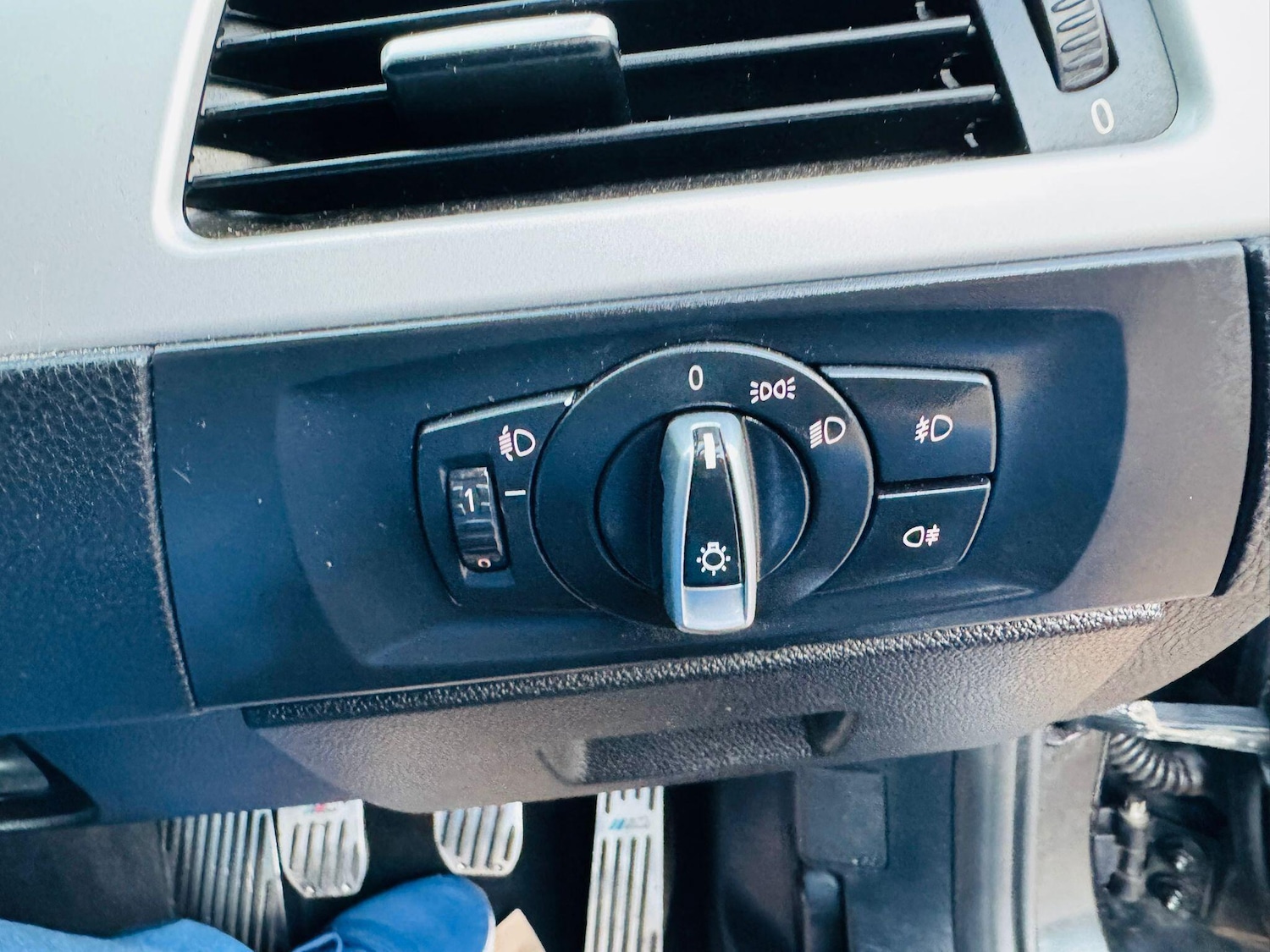 Used BMW 3 Series 2010 for sale - 77802467: Photo 24