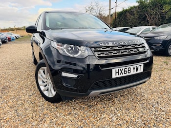 Used Land Rover Discovery Sport 2018 for sale - 79061452: Photo