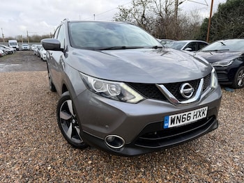Used Nissan Qashqai 2016 for sale - 77802470: Photo
