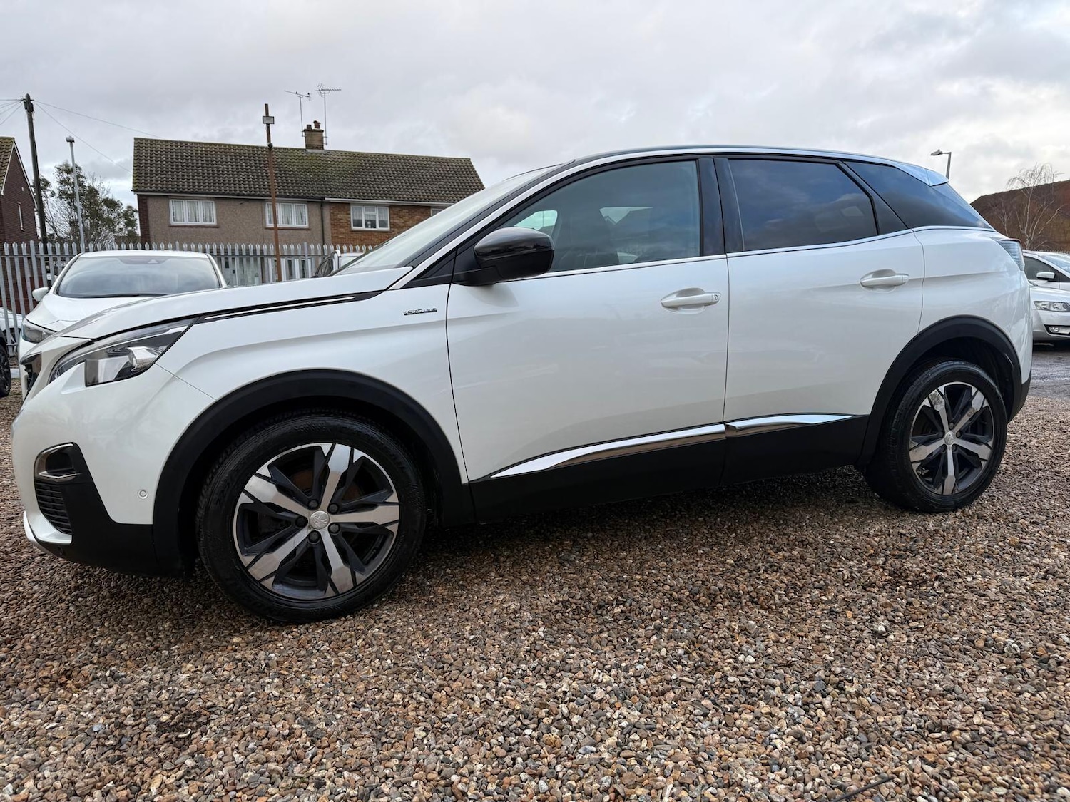 Used Peugeot 3008 2017 for sale - 77802489: Photo 19