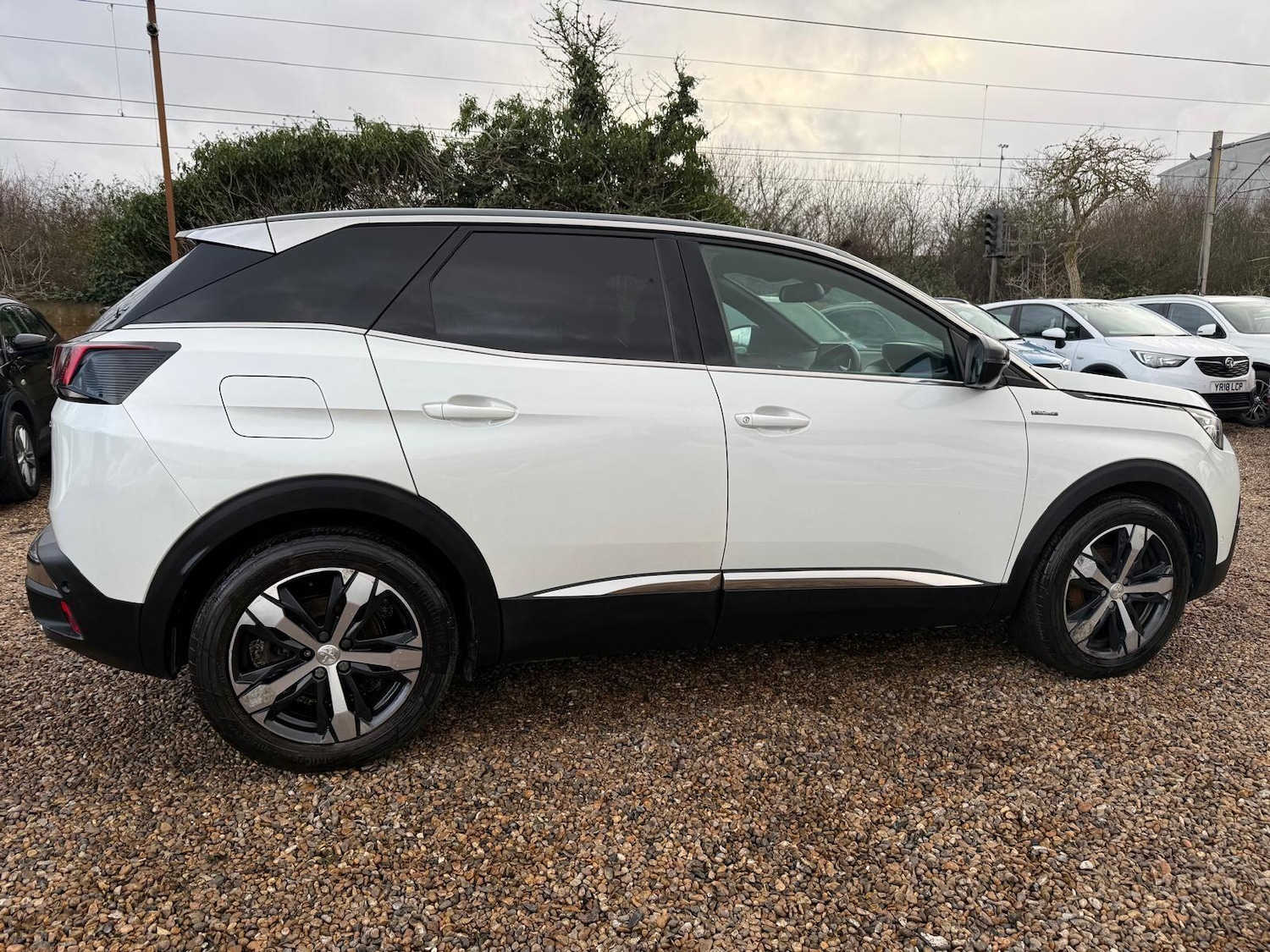 Used Peugeot 3008 2017 for sale - 77802489: Photo 26