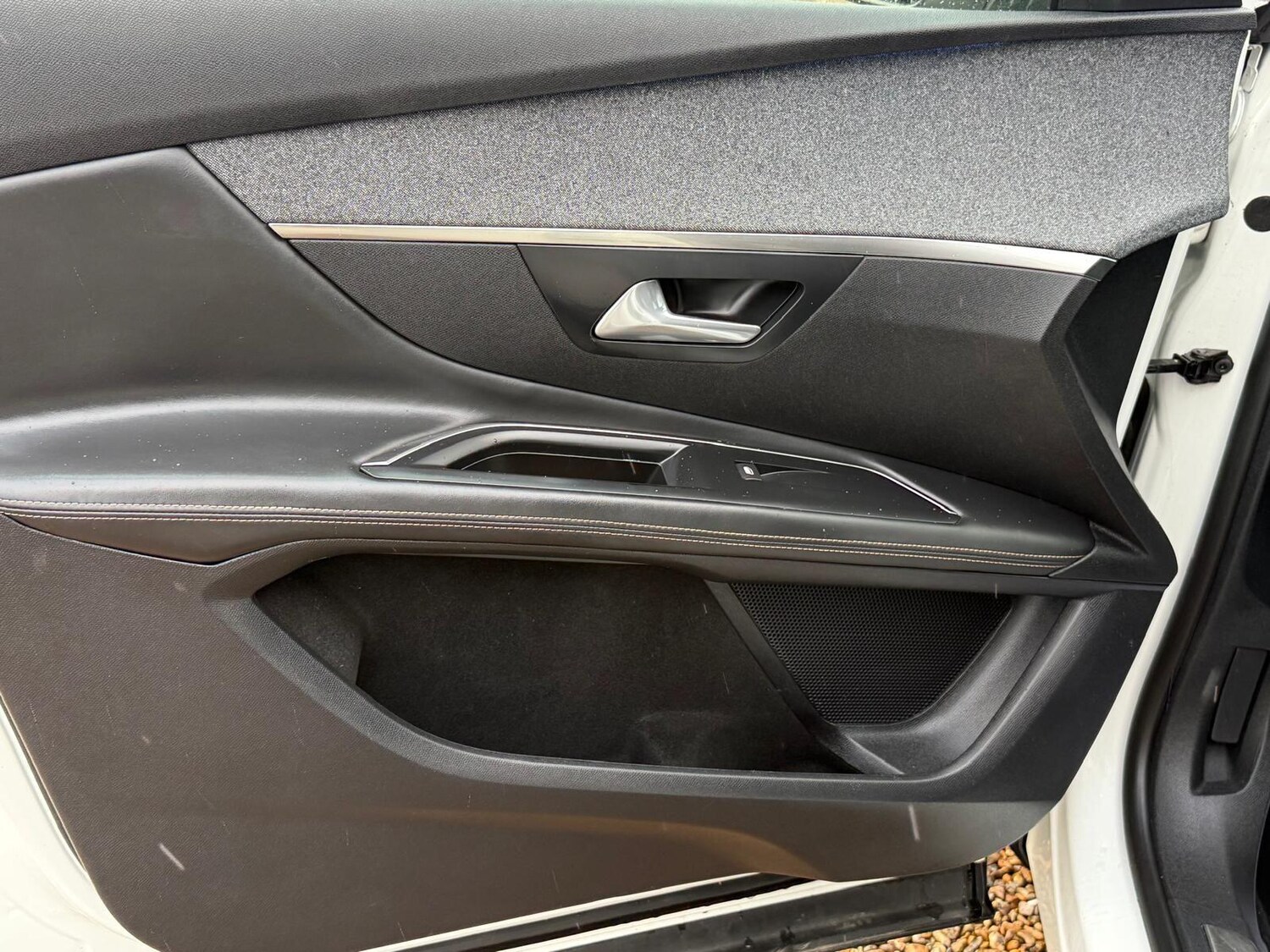 Used Peugeot 3008 2017 for sale - 77802489: Photo 40