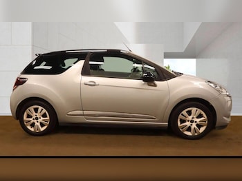 Used DS Automobiles DS 3 Cabrio 2016 for sale - 79093978: Photo