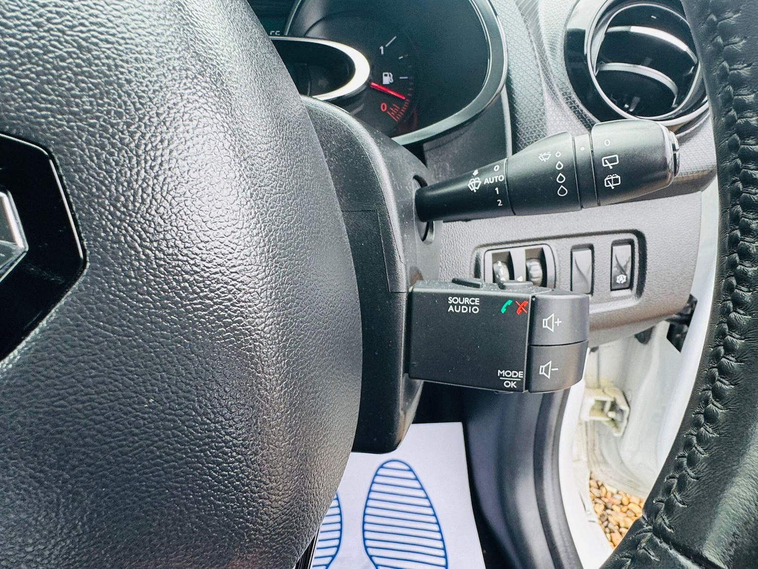 Used Renault Clio 2016 for sale - 77872051: Photo 39