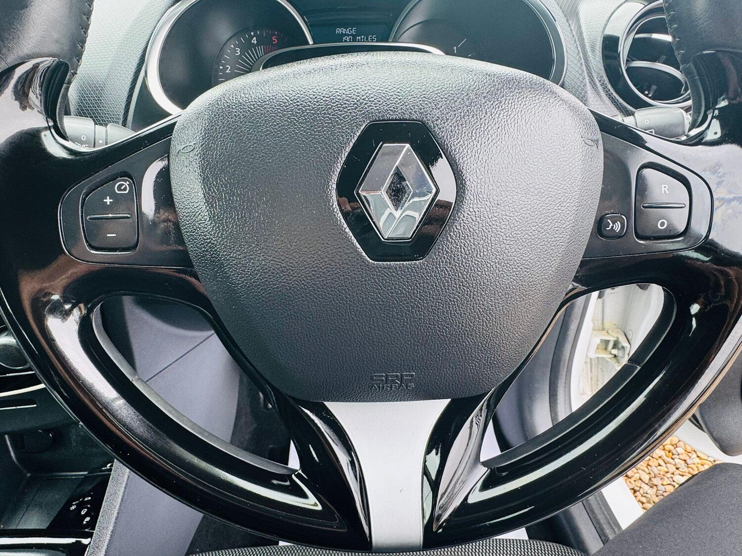 Used Renault Clio 2016 for sale - 77872051: Photo 49