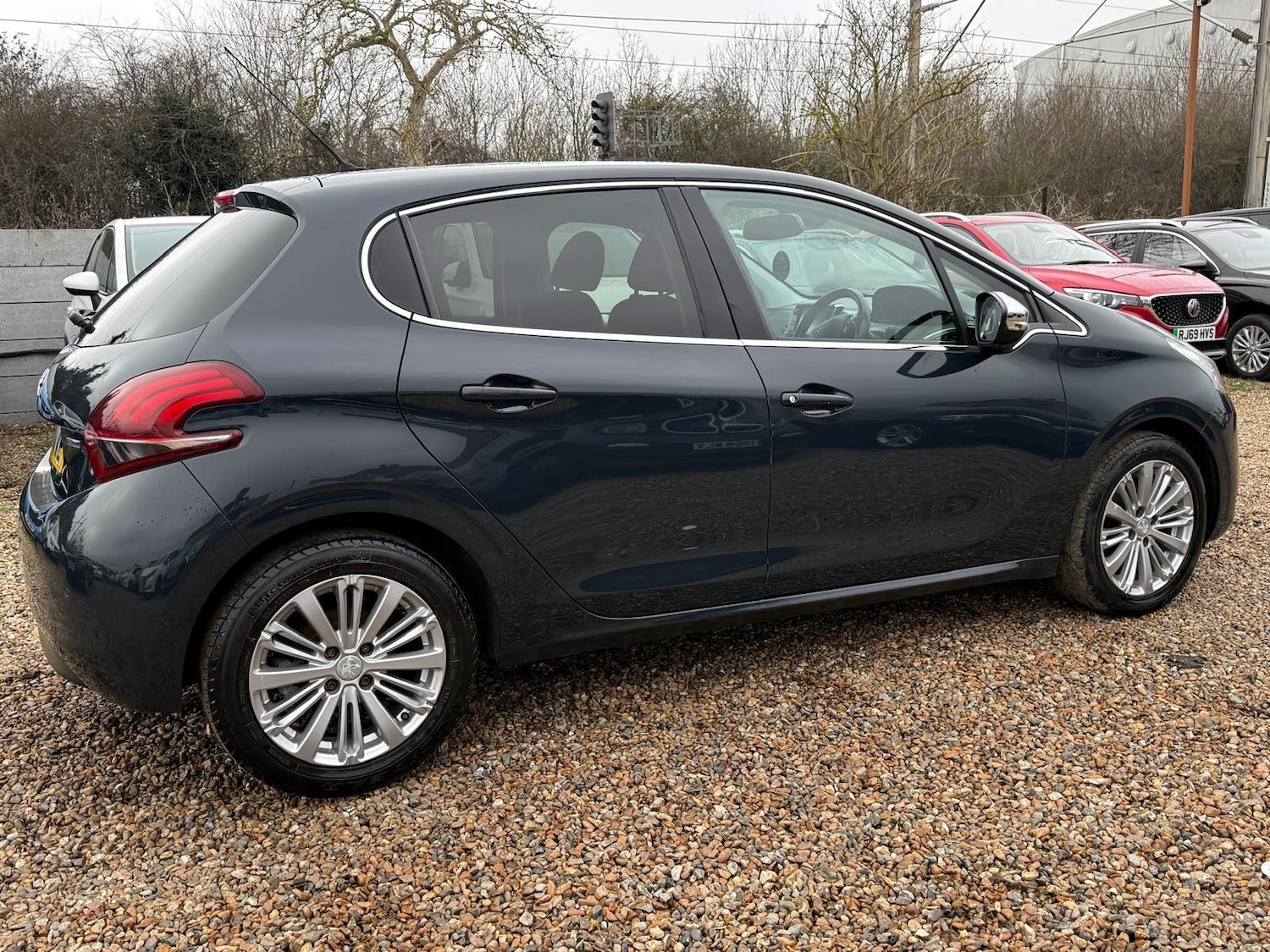 Used Peugeot 208 2017 for sale - 77802483: Photo 21