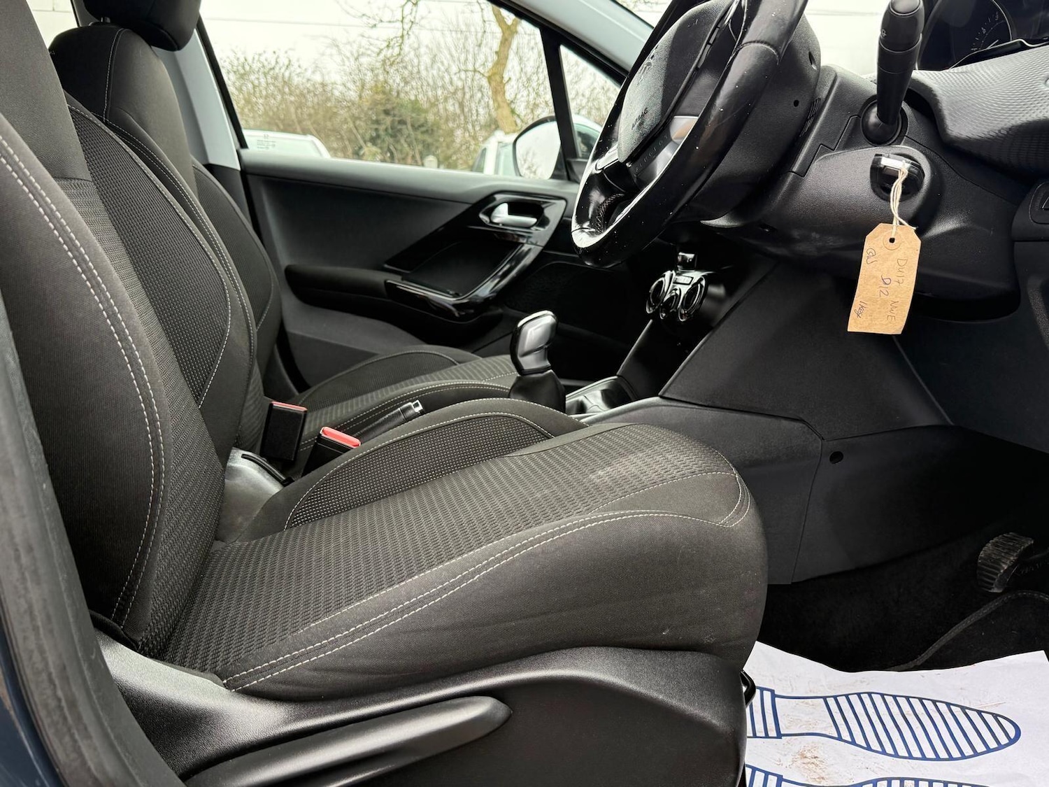 Used Peugeot 208 2017 for sale - 77802483: Photo 27