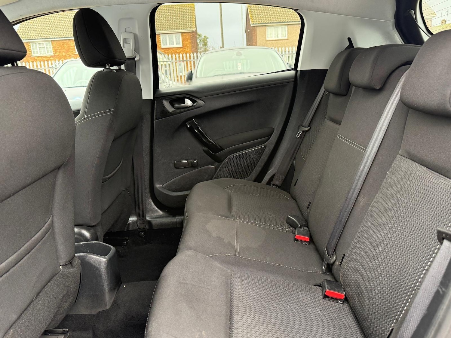 Used Peugeot 208 2017 for sale - 77802483: Photo 30