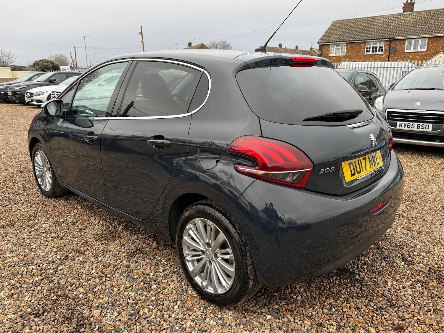Used Peugeot 208 2017 for sale - 77802483: Photo 4