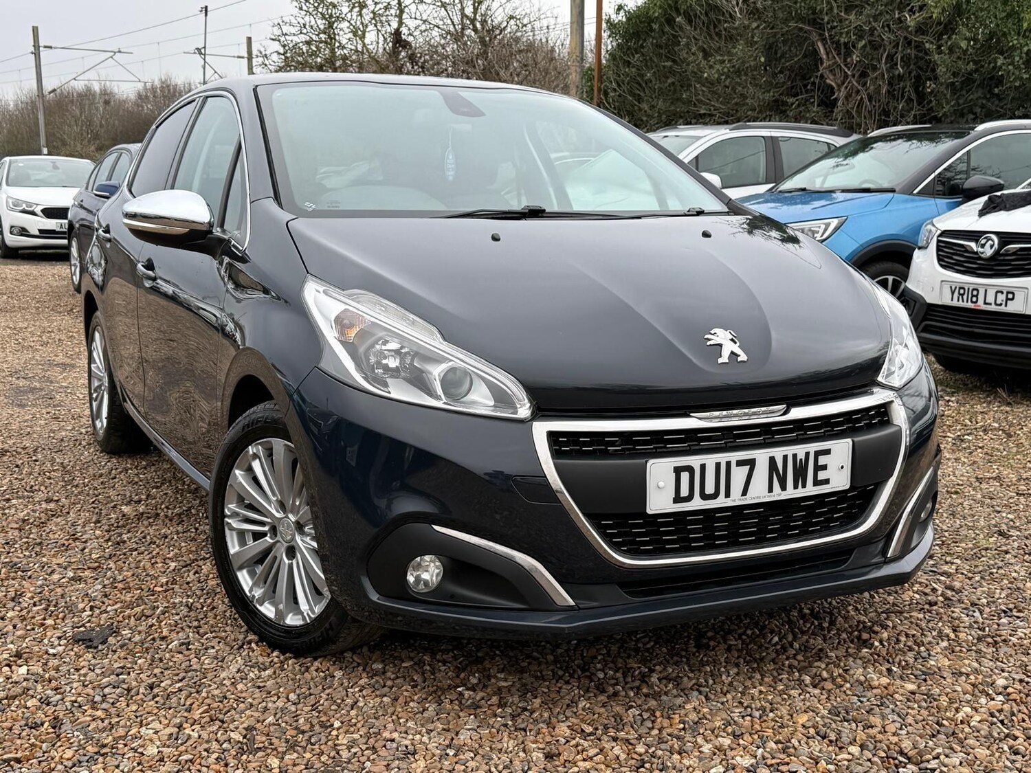 Used Peugeot 208 2017 for sale - 77802483: Photo 8