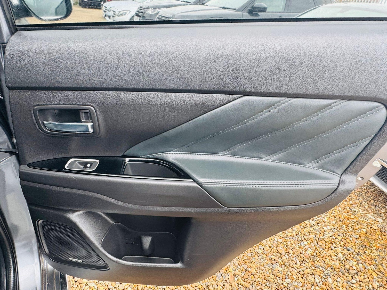 Used Mitsubishi Outlander 2016 for sale - 77802471: Photo 39