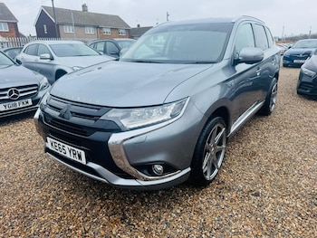 Used Mitsubishi Outlander 2016 for sale - 77802471: Photo