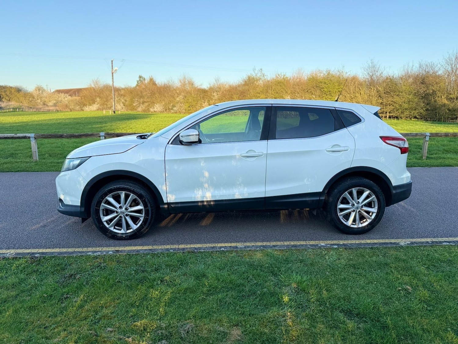 Used Nissan Qashqai 2014 for sale - 77939902: Photo 4