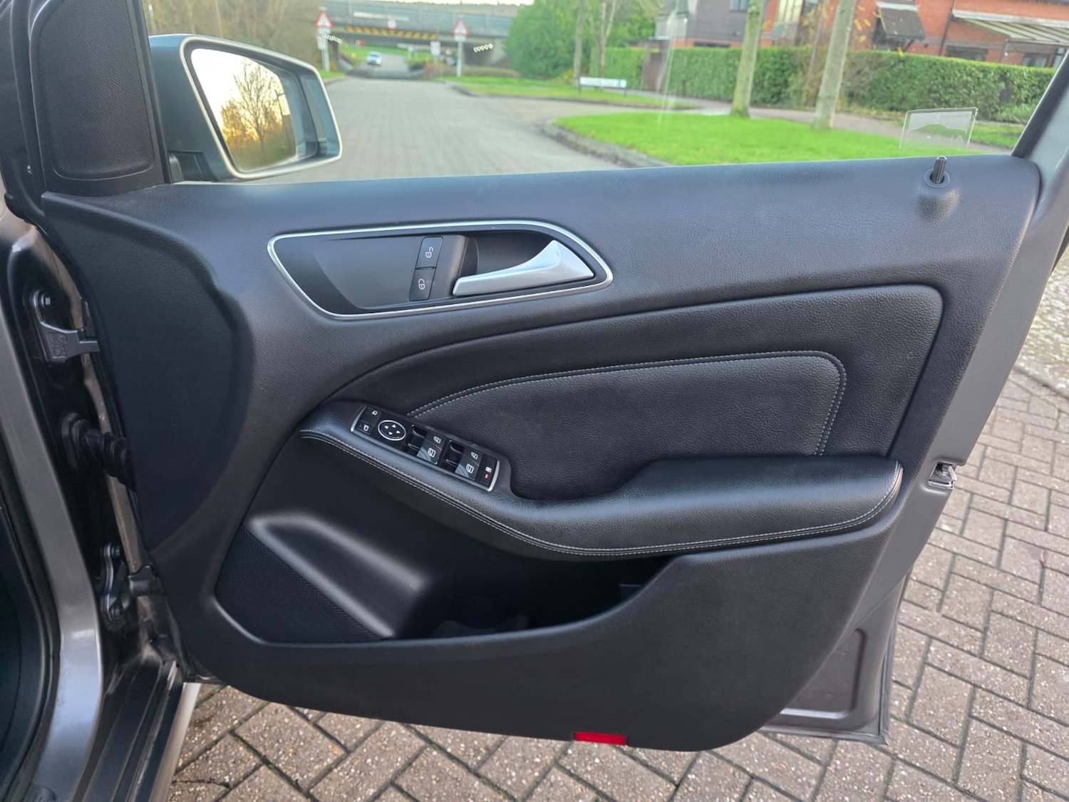 Used Mercedes-Benz B Class 2015 for sale - 77125100: Photo 30